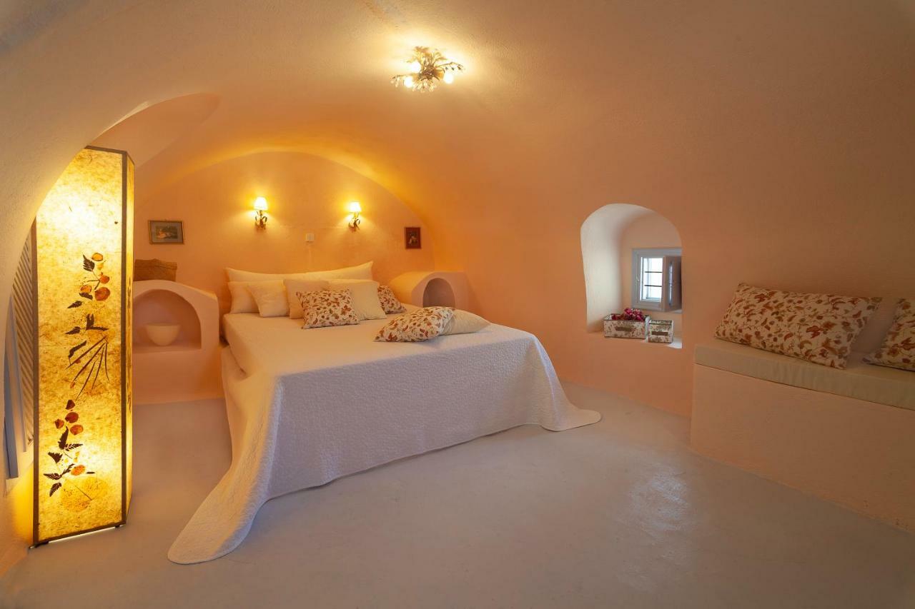 Villa Angels Unique Traditional Villa Emporio  エクステリア 写真